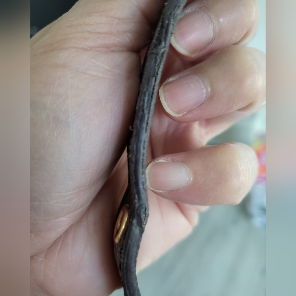 Authentic Louis Vuitton Eden MM in Rouge color - Picture 17 of 17